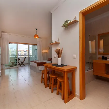 B44 - Alto Do Quintao Apartment *