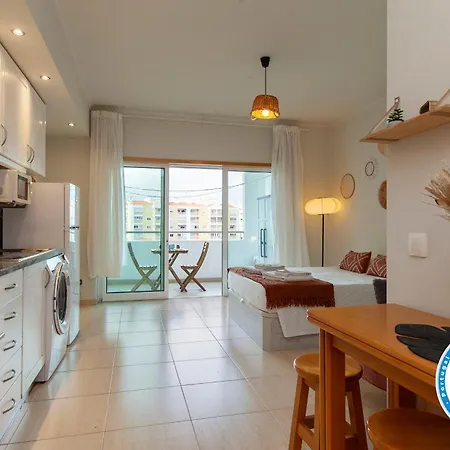 B44 - Alto Do Quintao Apartment *