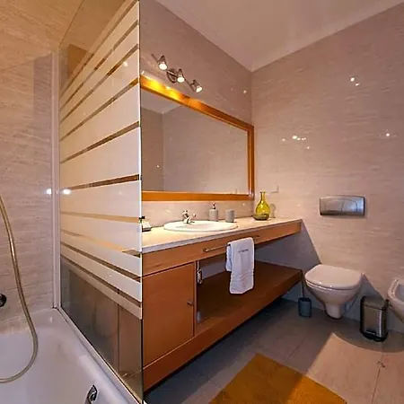B44 - Alto Do Quintao Apartamento *